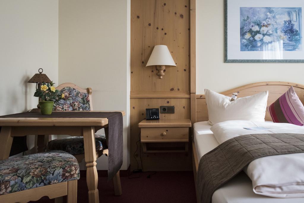 דטלבאך Akzent Hotel Am Bach מראה חיצוני תמונה